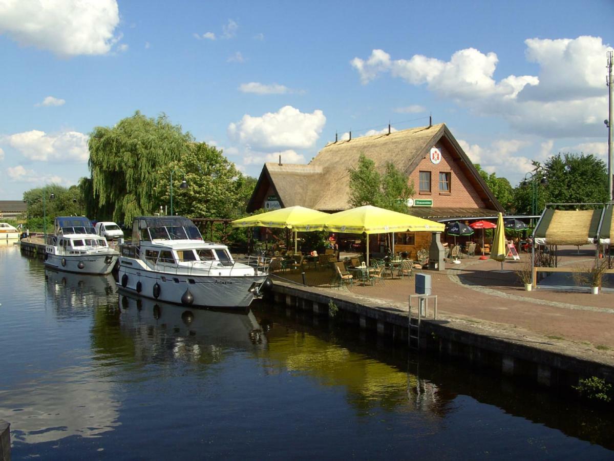 Ferienhaus F.Winkler Neukalen Luaran gambar