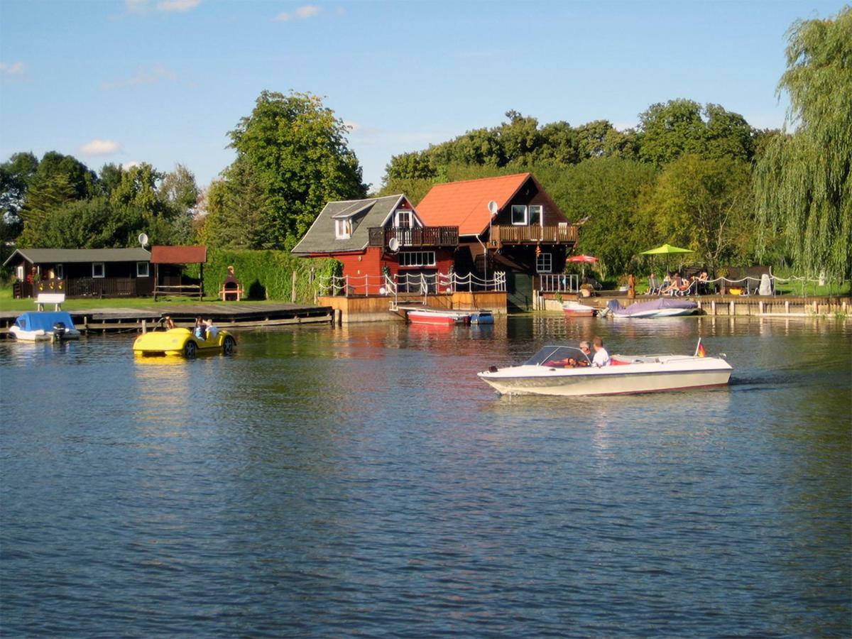 Ferienhaus F.Winkler Neukalen Luaran gambar